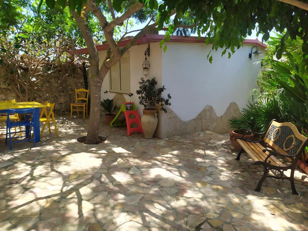 I Ciusiddi Bed & Breakfast Portopalo Di Capo Passero Dış mekan fotoğraf