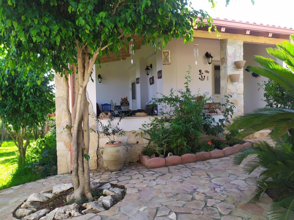 I Ciusiddi Bed & Breakfast Portopalo Di Capo Passero Dış mekan fotoğraf