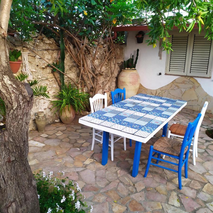I Ciusiddi Bed & Breakfast Portopalo Di Capo Passero Dış mekan fotoğraf